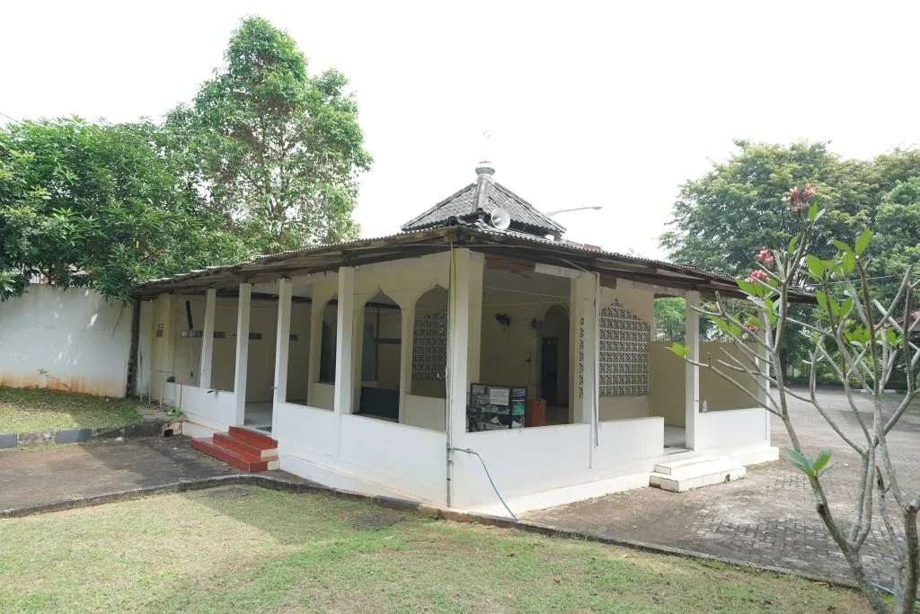 Mushola Pak Eli: Tempat Beribadah yang Selalu Siap Menyambut Anda di Cilacap
